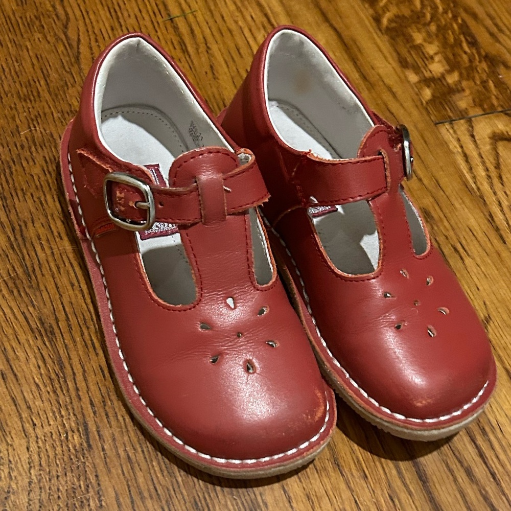 Lamour classic red shoes - light scuff marks